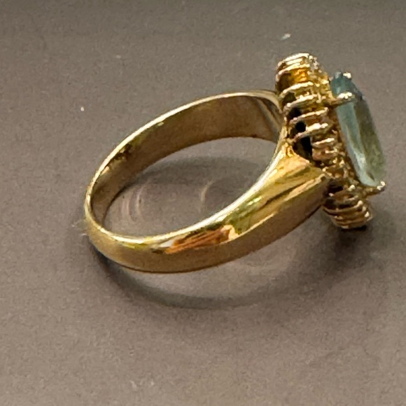 14k Gold Aquamarine Ring. From jeweler in Pattaya. Sz 5 1/4. No stamp. - Picture 2 of 8
